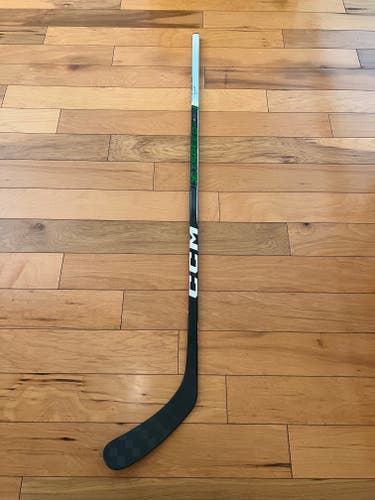 New CCM JetSpeed FT6 Pro (Green) Hockey Stick P29/75 Flex/Right Handed