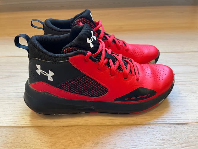 Under Armour Humble Basketball Shoes