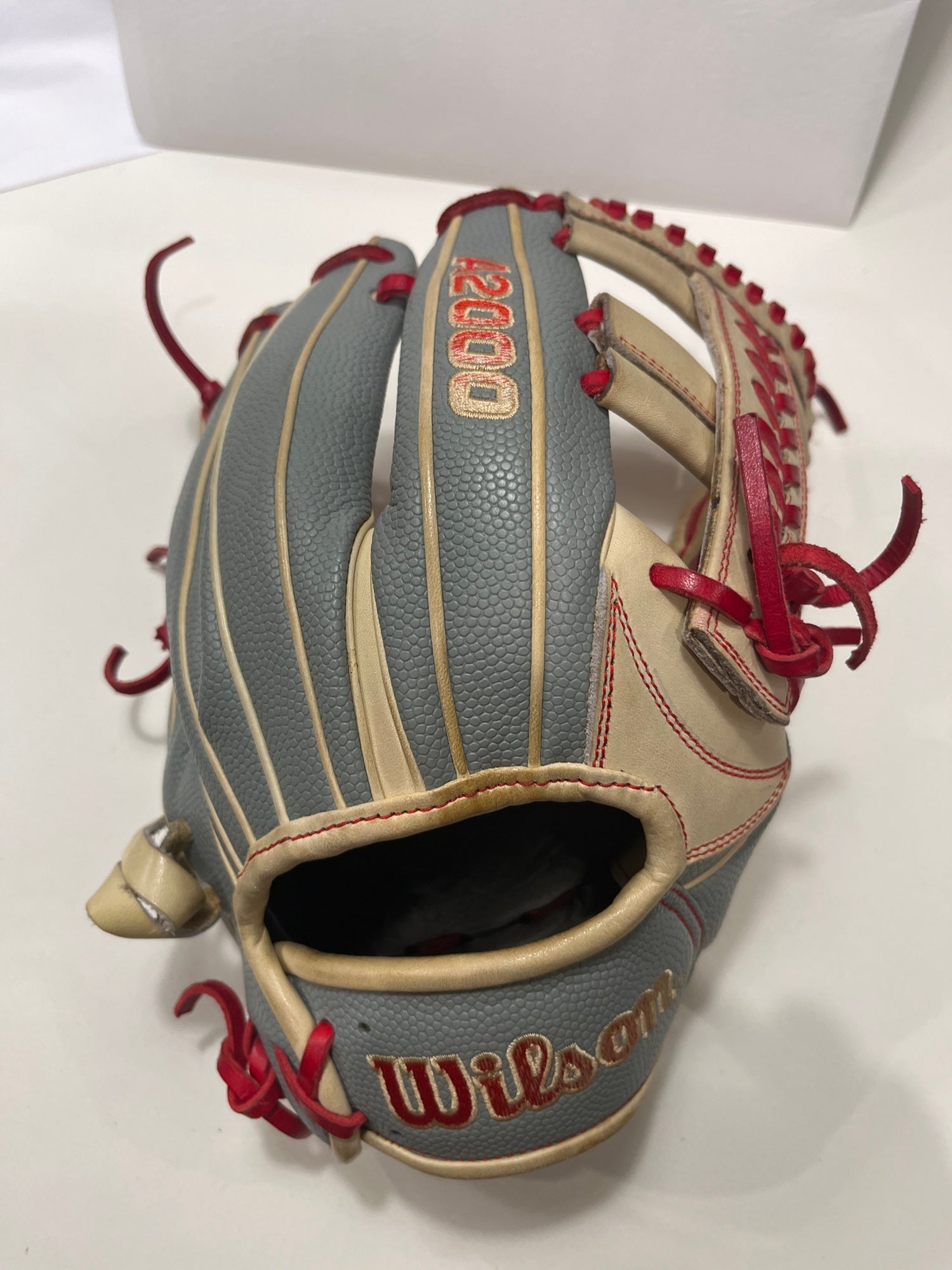 Wilson A2000 CC1 GM 11.75 Infield Glove - Carlos Correa Game Model –  Apollo Sports Inc