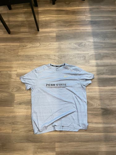 Blue Used Men's Nike Dri-Fit Shirt