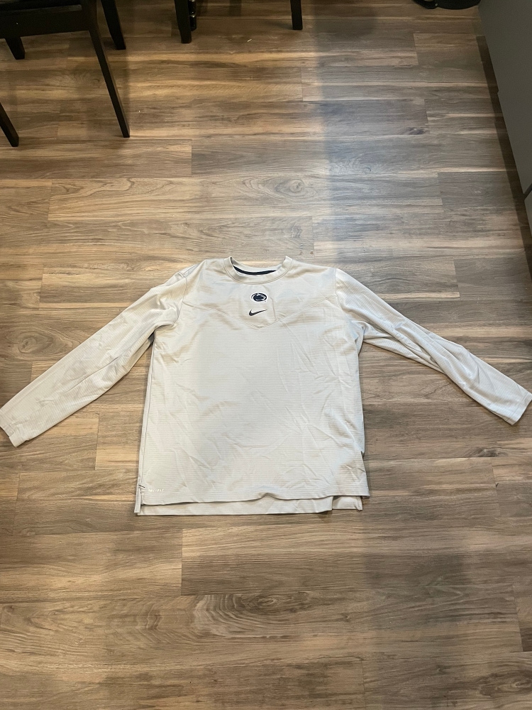 White Used Men's Nike Dri-Fit Shirt