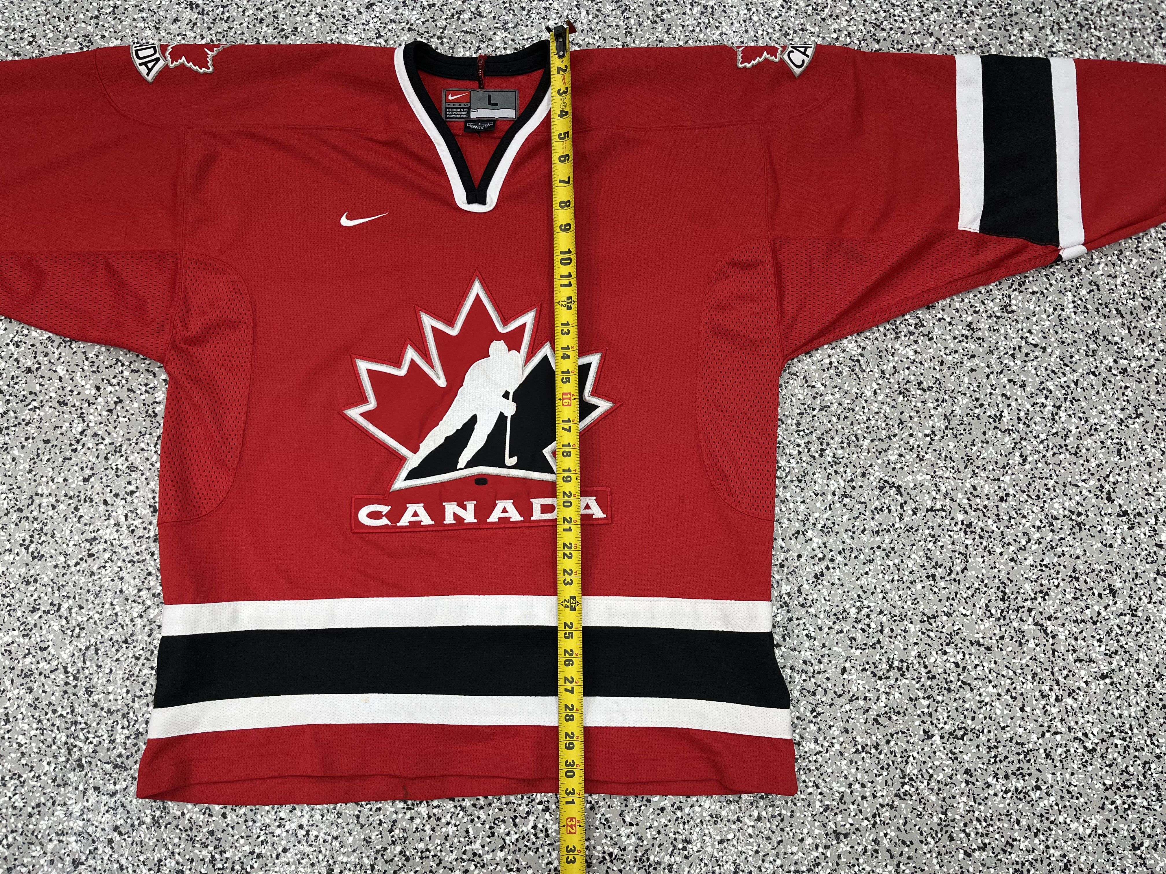 2002-06 CANADA NATIONAL HOCKEY TEAM NIKE JERSEY (HOME) L - Classic