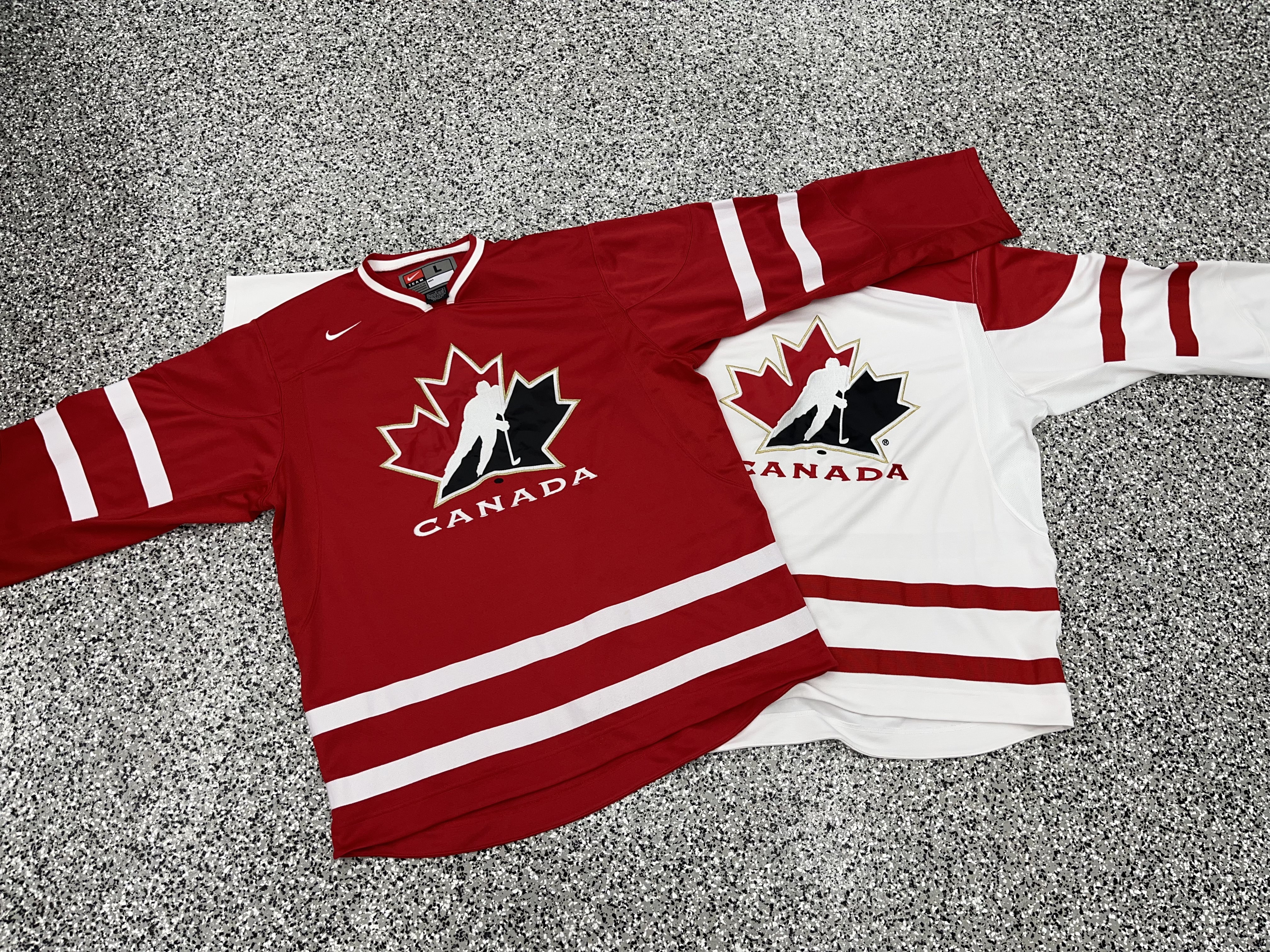 Nike Authentic Team Canada 1999-2000 IIHF Hockey Practice Jersey Red 48