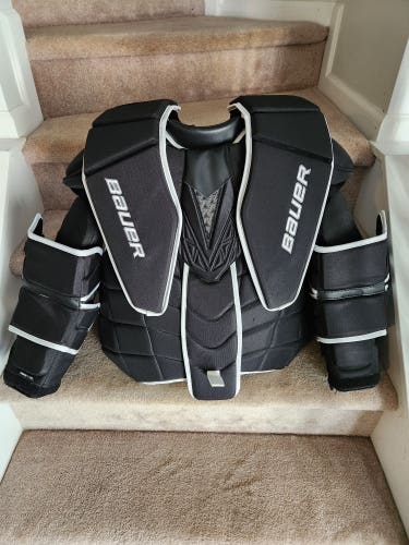 New XL Bauer Pro Series Goalie Chest Protector