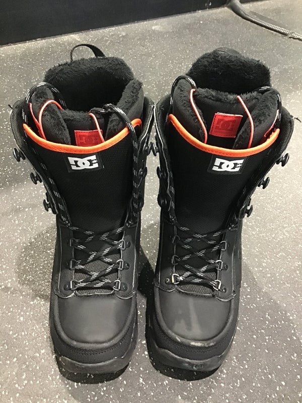 Used Dc Shoes Rogan Senior 10.5 Men's Snowboard Boots