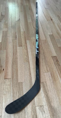 New Senior RH P28 Pro Stock Hzrdus PX Hockey Stick