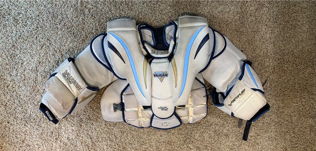 Used Large Vaughn Ventus LT90 Goalie Chest Protector