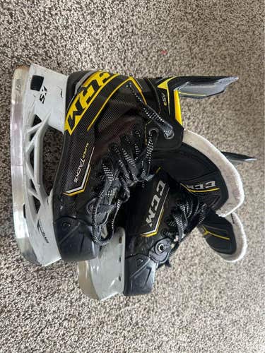Junior Used CCM Super Tacks AS3 Hockey Skates Regular Width Size 3