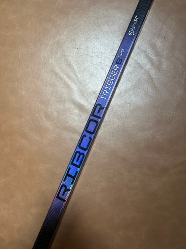 New Senior CCM Right Hand Ribcor Trigger 8 Pro Hockey Stick P90TM 75 flex