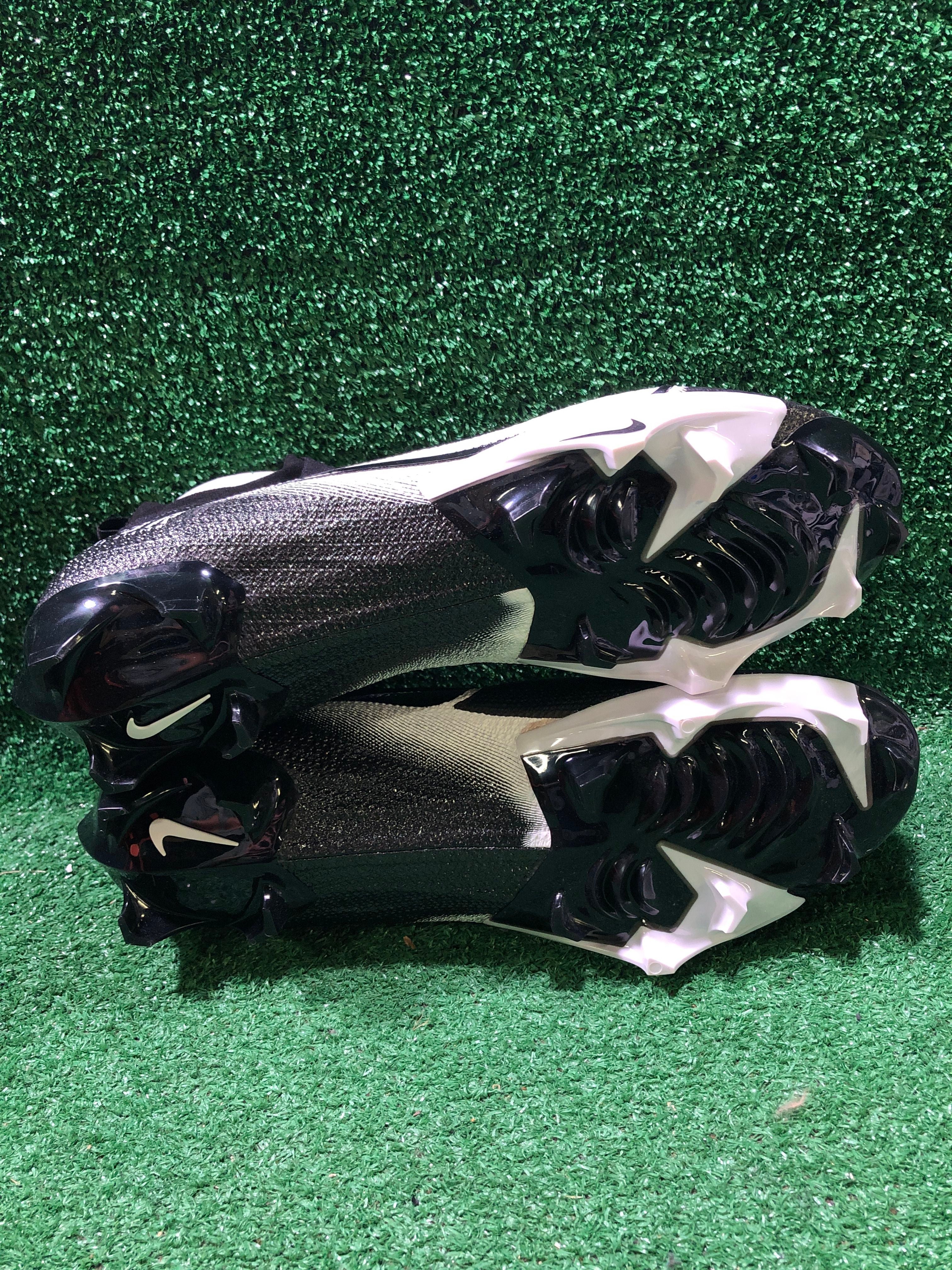 Bottom of hot sale football cleats