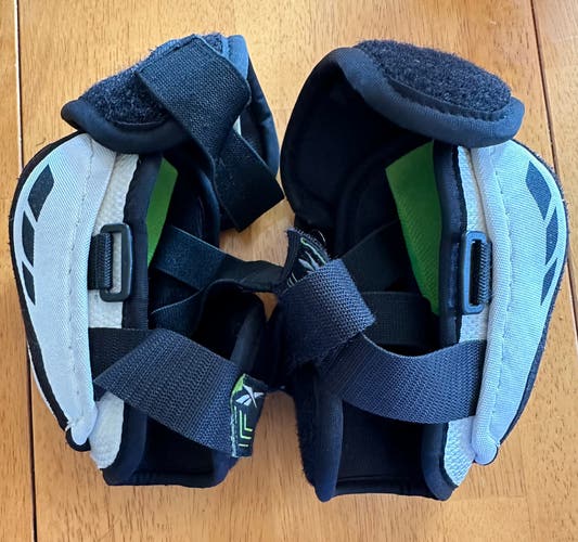 Used Medium Reebok Elbow Pads