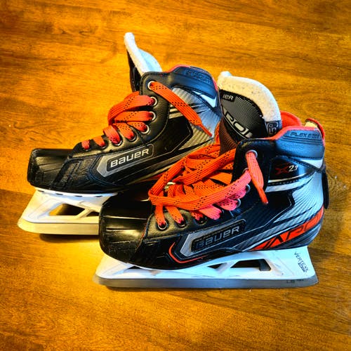 Junior Used Bauer Vapor X2.7 Hockey Goalie Skates Regular Width Size 5