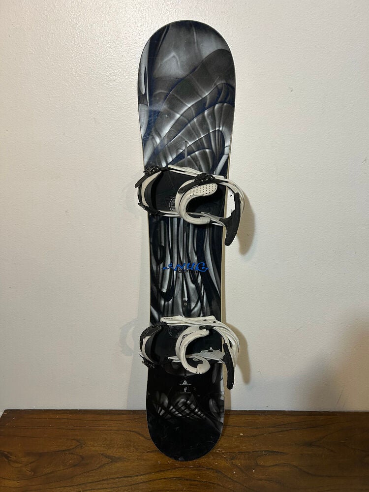 Burton 2011 Nug Snowboard 2023 Mens Snowboard V Rocker 150 cm