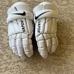 A2-1 Used Nike Vapor Field Hockey Gloves 13"