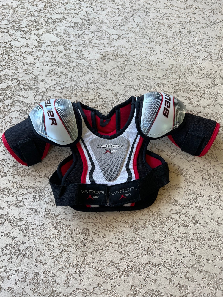 C1-2 Youth Used Small Bauer vapor x20 Shoulder Pads Retail