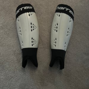 Field hockey shin guards