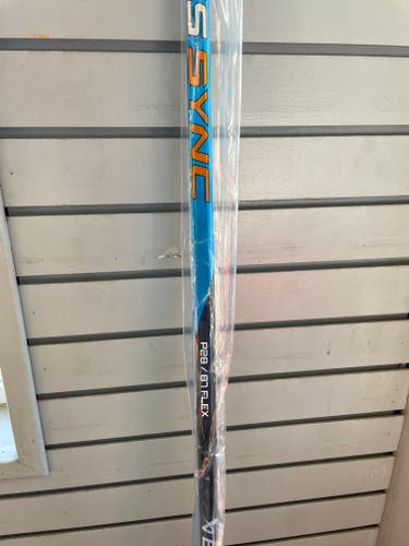 Senior New Right Handed 87 Flex Bauer Nexus Sync Hockey Stick P28
