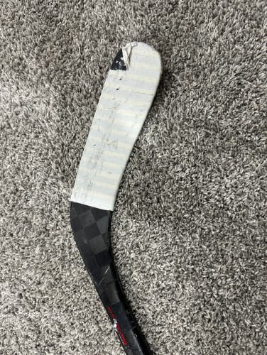Senior Right Handed P88  vapor hyperlite 2 Hockey Stick