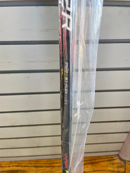New Senior Right Handed 87 Flex Bauer Vapor FlyLite Hockey Stick PM9