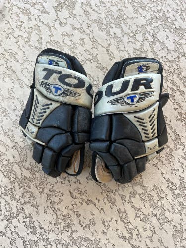 E2-1 Used Tour Hockey Gloves 12"
