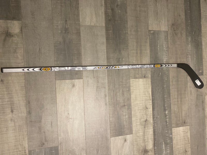 Easton Synergy Hockey Stick (Yellow) - with Nike Blade - Senior - RH Right  Handed