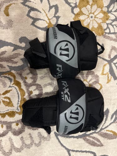 Warrior r x2 Intermediate hockey goalie knee pads
