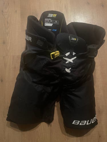 Senior XL Bauer Supreme 3S Pro Hockey Pants