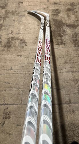 New!! 2 Pack! 2 X 75 Flex Right Hand P28 JetSpeed FT5 Pro North Edition Hockey Sticks