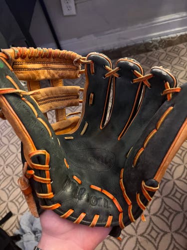 Used Infield 12" A2000 Baseball Glove