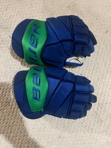Bauer 14" Gloves
