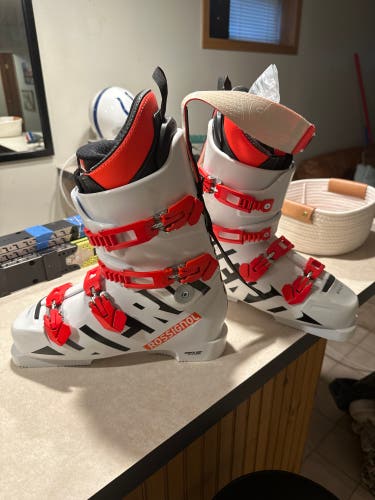 Rossi 28.5 ZC Plug Boot *Brand New*