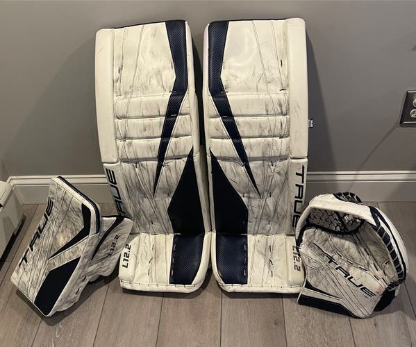 Used 34" Regular Pro Stock L12.2 Goalie Full Set