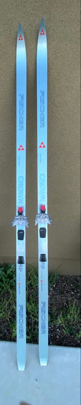 Used Unisex Fischer Crown country Cross Country Skis With Bindings