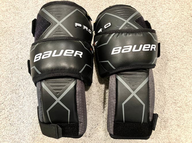 Bauer Pro Intermediate Goalie Knee Pads