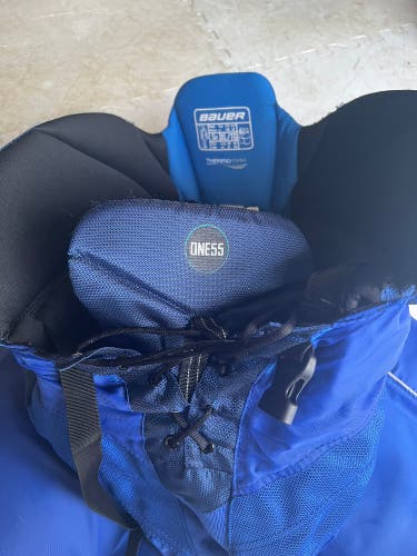 Senior XL Bauer One55 Hockey Pants