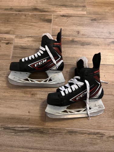 Used CCM Size 4 JetSpeed FT440 Hockey Skates