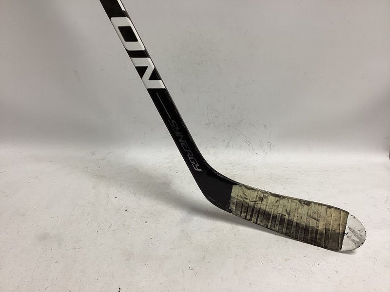 Used Easton Synergy 85 Flex Pattern E28 Senior One Piece Sticks