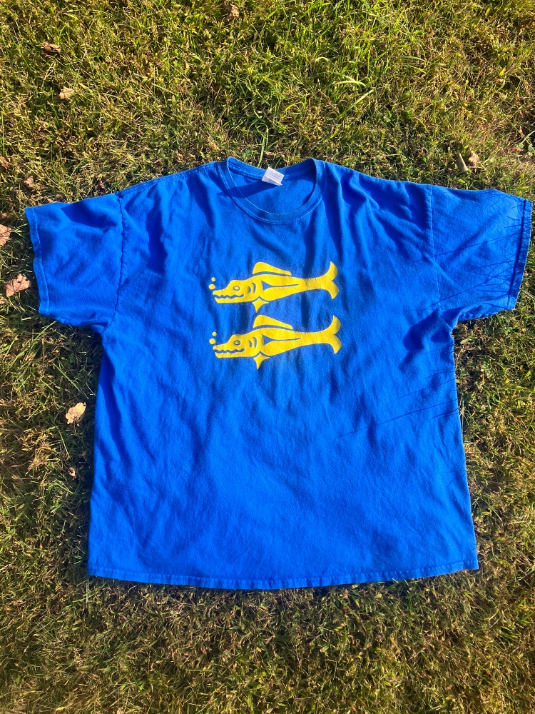 Blue Barracudas t shirt XXL