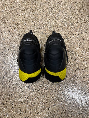 Used Junior Bauer Supreme Ultra Sonic Elbow Pads, size small