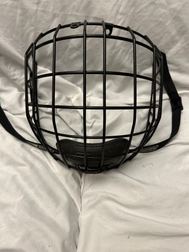 Large Black Bauer/Nike FM2500 Full cage
