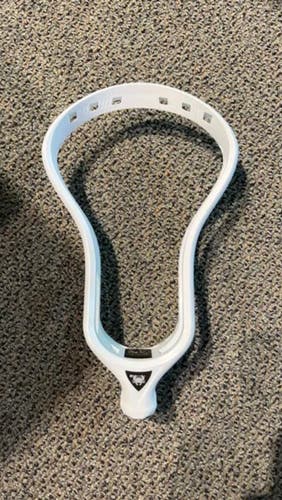 New UNUSED Attack & Midfield ECD White Unstrung DNA Head (still in the original packaging)