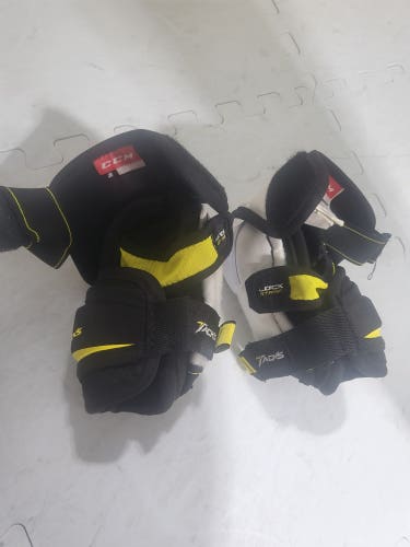 New Small CCM Tacks 9060 Elbow Pads