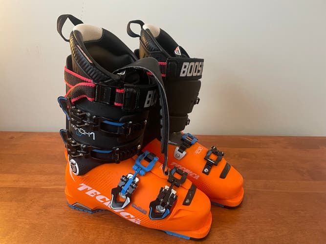 Men's Used Tecnica All Mountain Ski Boots Stiff Flex