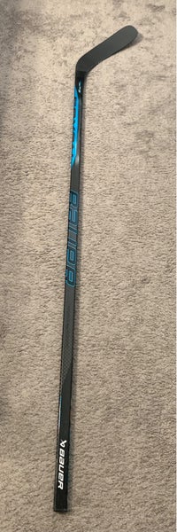 Stick Bauer Nexus E5 Pro Intermediate, Composite Hockey Sticks