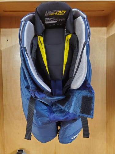 Senior Used Large Bauer Supreme Ultrasonic Hockey Pants