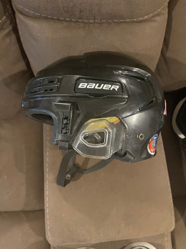 Used Large Bauer  Re-Akt 75 Helmet