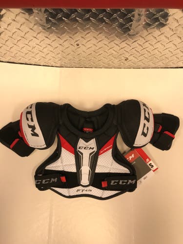 New Small CCM  JetSpeed FT475 Shoulder Pads