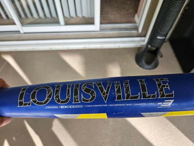 Used 2022 Louisville Slugger Composite Meta Bat (-3) 30 oz 33"