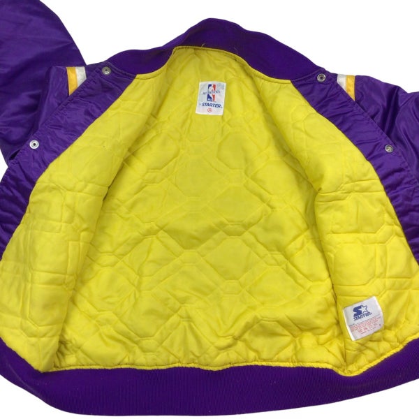 Vintage Los Angeles Lakers NBA Satin Bomber Jacket. Tagged As A Medium.