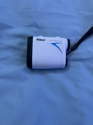 Nikon CoolShot 20 Golf Range Finder